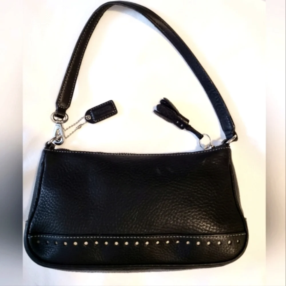 ⭐️COACH DEMI VINTAGE BLACK LEATHER SMALL SHOULDER BAG HANDBAG #9860 - Picture 2 of 11